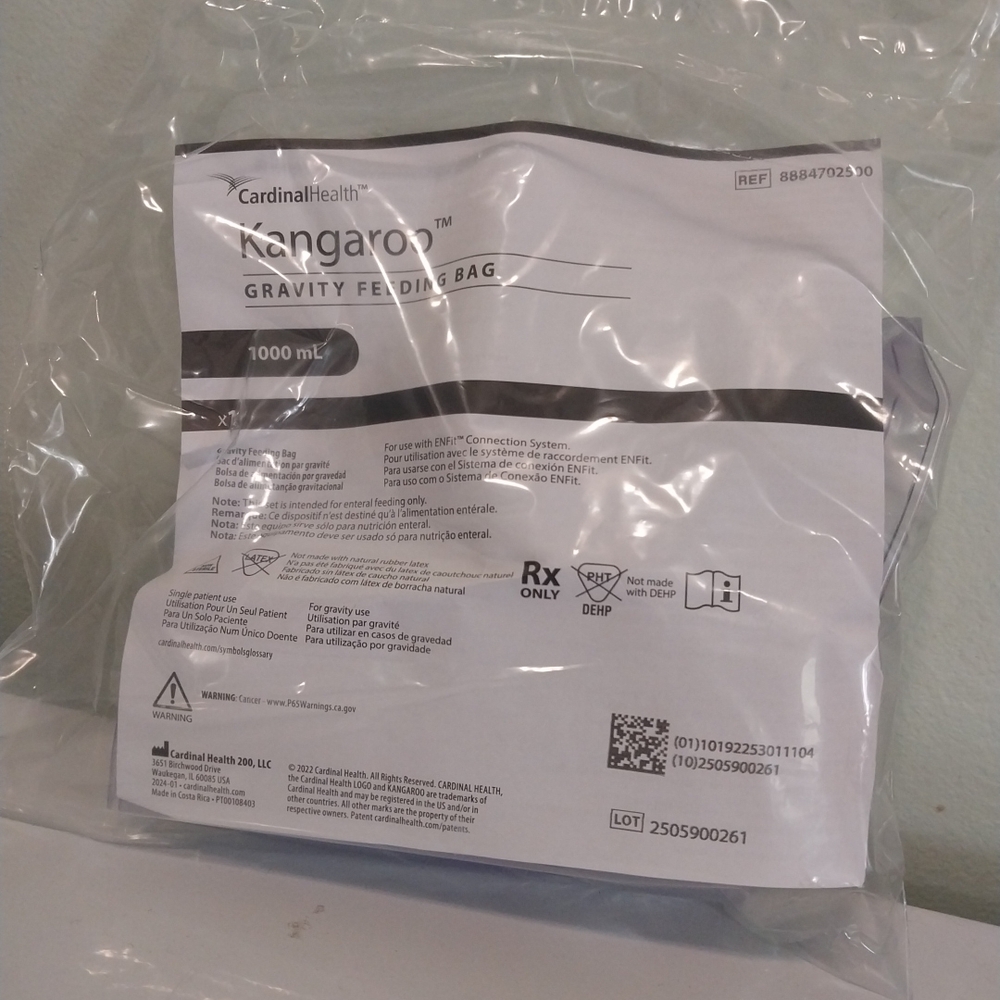 kangaROOS Gravity Feeding Bag - White
